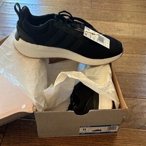 NWT Adidas Men's Black and White Racer TR21 Sneakers